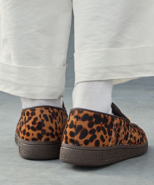 adidas（アディダス）の「adidas/アディダス HANDBALL SPEZIAL LOAFER W レオパード柄 スペツィアル コインローファー 2026年春夏（ローファー・レディース・ブラウン・23/24/25/24.5/23.5）」の16枚目の写真