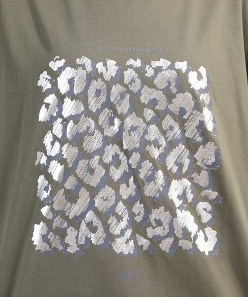 EGLANTINE(エグランティーヌ)の「EGLANTINE レオパード箔プリント半袖カットソー(Tシャツ/カットソー・レディース・カーキ/ブラック/オフホワイト・40)」の7枚目の写真
