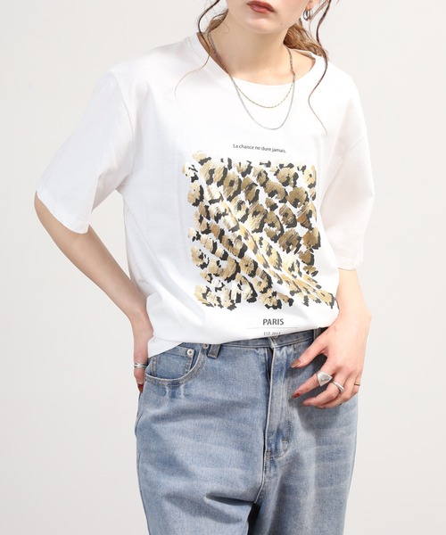 EGLANTINE(エグランティーヌ)の「EGLANTINE レオパード箔プリント半袖カットソー(Tシャツ/カットソー・レディース・カーキ/ブラック/オフホワイト・40)」の14枚目の写真