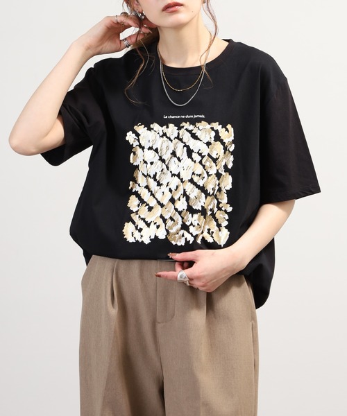 EGLANTINE(エグランティーヌ)の「EGLANTINE レオパード箔プリント半袖カットソー(Tシャツ/カットソー・レディース・カーキ/ブラック/オフホワイト・40)」の18枚目の写真