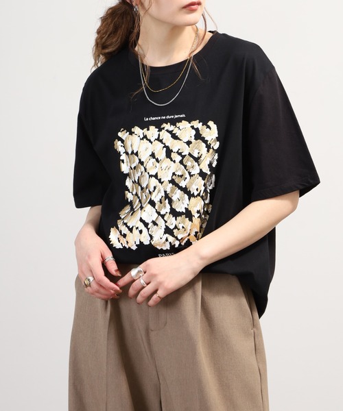 EGLANTINE(エグランティーヌ)の「EGLANTINE レオパード箔プリント半袖カットソー(Tシャツ/カットソー・レディース・カーキ/ブラック/オフホワイト・40)」の21枚目の写真
