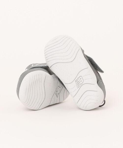 NEW BALANCE(ニューバランス)の「ニューバランス インファントシューズ NW1ST(ベビーシューズ/ベビーソックス・キッズ・グレー・11.5cm/13.5cm/13.0cm/12.5cm/12.0cm)」の6枚目の写真