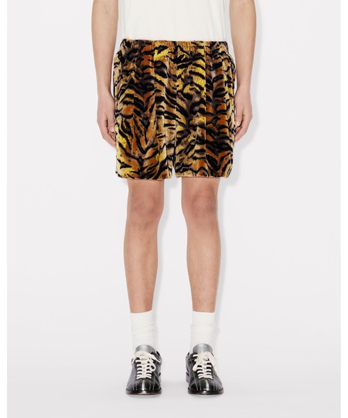 KENZO(ケンゾー)の「'KENZO Tiger' トラック ショートパンツ イン ベルベット ジャカード(その他パンツ・メンズ・イエロー系その他・MEDIUM/LARGE)」の2枚目の写真