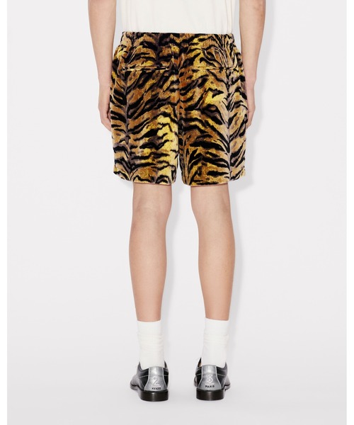 KENZO(ケンゾー)の「'KENZO Tiger' トラック ショートパンツ イン ベルベット ジャカード(その他パンツ・メンズ・イエロー系その他・MEDIUM/LARGE)」の3枚目の写真