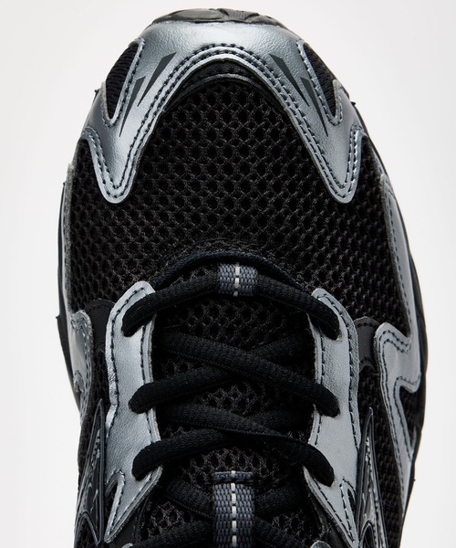 MIZUNO（ミズノ　）の「MIZUNO ミズノ WAVE RIDER 10 ウェーブ ライダー D1GA261601（スニーカー・メンズ・ブラック×グレー・27.5cm/26.5cm/24.5cm/23.5cm/28.0cm/27.0cm/26.0cm/25.0cm/24.0cm/23.0cm）」の6枚目の写真