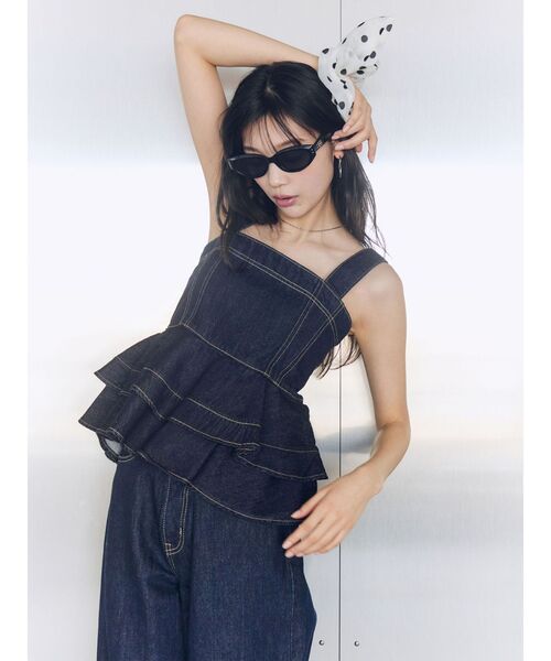 LAGUNAMOON（ラグナムーン）の「デニムペプラムキャミソール ビスチェ レイヤードトップス セットアップ（キャミソール・レディース・ライトブルー/ブラック/インディゴブルー・FREE）」の4枚目の写真