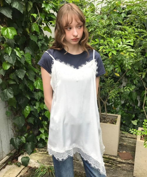 Birthday room(バースデイルーム)の「レースサテンアシメキャミOP/Lace satin asymmetrical camisole dress(ワンピース・レディース・オフホワイト/ブラック・FREE)」の1枚目の写真