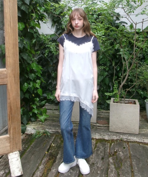Birthday room(バースデイルーム)の「レースサテンアシメキャミOP/Lace satin asymmetrical camisole dress(ワンピース・レディース・オフホワイト/ブラック・FREE)」の17枚目の写真