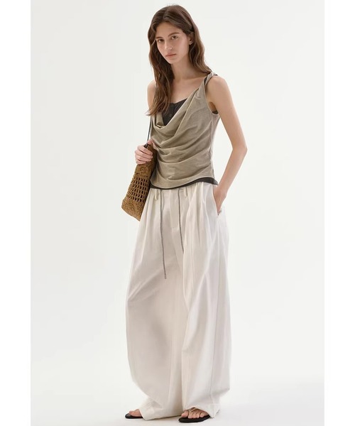 Fano Studios(ファノ ストゥディオズ)の「フェイクレイヤード ドレープネック タンクトップ FC26S062【Fano Studios】【2026SS】(Tシャツ/カットソー・レディース・ベージュ・S/M/L)」の4枚目の写真