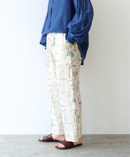 yuni(ユニ )の「Island print relax pants(その他パンツ・レディース・ベージュ/ピンク・FREE)」の8枚目の写真