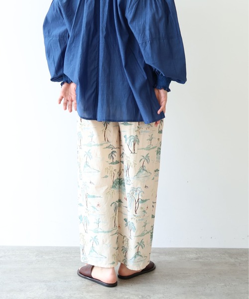 yuni(ユニ )の「Island print relax pants(その他パンツ・レディース・ベージュ/ピンク・FREE)」の9枚目の写真