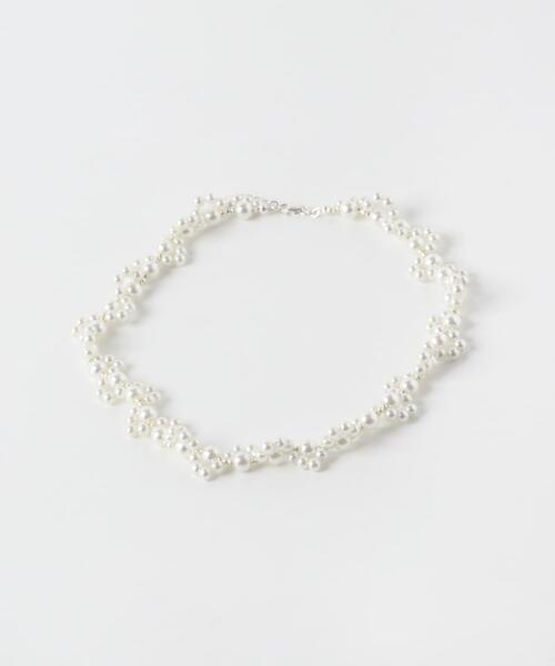 URBAN RESEARCH（アーバンリサーチ）の「decor『デコール』　FLOWER PEARL BEADSCHOKER（ネックレス・レディース・ホワイト系その他・ONE）」の2枚目の写真