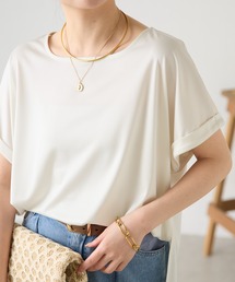 COLLAGE GALLARDAGALANTE（コラージュガリャルダガランテ）の「スクエアネックストレッチサテンTシャツ（Tシャツ/カットソー）」