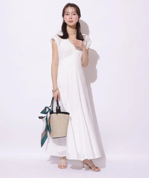 Mystrada(マイストラーダ)の「カットワークワンピース(ワンピース・レディース・ホワイト/ピンク/レッド/ブラック・36/38)」の1枚目の写真