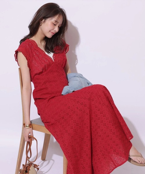 Mystrada(マイストラーダ)の「カットワークワンピース(ワンピース・レディース・ホワイト/ピンク/レッド/ブラック・36/38)」の5枚目の写真