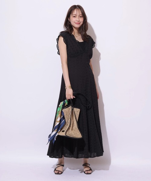 Mystrada(マイストラーダ)の「カットワークワンピース(ワンピース・レディース・ホワイト/ピンク/レッド/ブラック・36/38)」の6枚目の写真