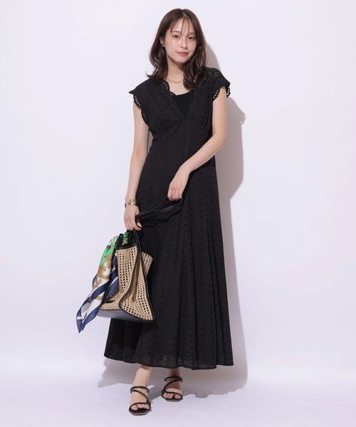 Mystrada(マイストラーダ)の「カットワークワンピース(ワンピース・レディース・ホワイト/ピンク/レッド/ブラック・36/38)」の7枚目の写真