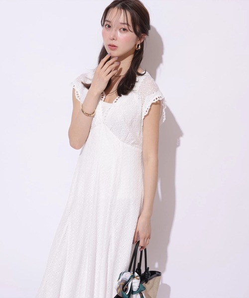 Mystrada(マイストラーダ)の「カットワークワンピース(ワンピース・レディース・ホワイト/ピンク/レッド/ブラック・36/38)」の15枚目の写真