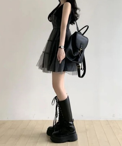 Mejoul(メジュール)の「【2026春夏新作】肩リボンチュールボリュームティアードミニワンピース(ワンピース・レディース・グレー・F)」の5枚目の写真