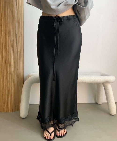 FREE STYLISTS(フリー スタイリスト)の「YUGA_YGMC Korean-style satin lace skirt(スカート・レディース・ホワイト/ブラック・FREE)」の2枚目の写真