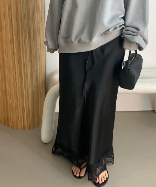 FREE STYLISTS(フリー スタイリスト)の「YUGA_YGMC Korean-style satin lace skirt(スカート・レディース・ホワイト/ブラック・FREE)」の9枚目の写真