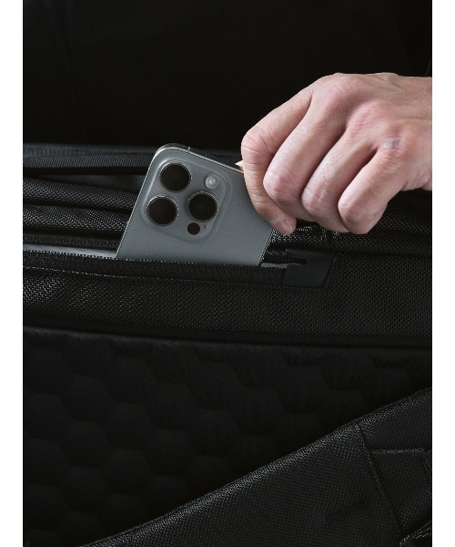 WEXLEY（ウェクスレイ）の「TWL STRUCTURED / 30L Multifunction Pack（ビジネスバッグ・メンズ・ブラック・ONE SIZE）」の22枚目の写真