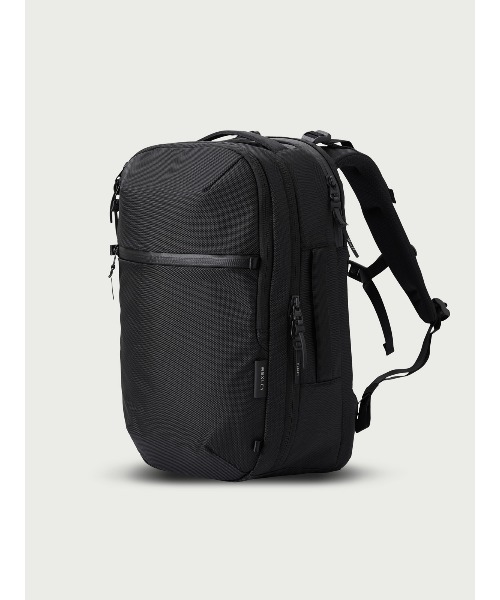 WEXLEY(ウェクスレイ)の「TWL STRUCTURED / 30L Multifunction Pack(ビジネスバッグ・メンズ・ブラック・ONE SIZE)」の2枚目の写真