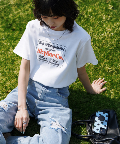 Chillfar(チルファー)の「アソートロゴデザインTシャツ(Tシャツ/カットソー・レディース・ホワイト系/ホワイト系1/ホワイト系2/レッド系/レッド系1/ネイビー系3/ブラウン系1/ブルー/ネイビー系/ホワイト系3/チャコール/イエロー/イエロー系/ブルー系/イエロー系1/ブルー系1/ホワイト/レッド/ネイビー系1/ブラウン/ホワイト系4・FREE)」の22枚目の写真