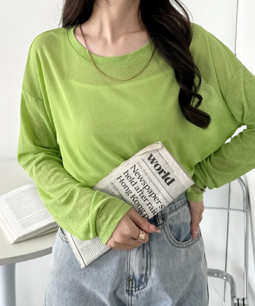 CLEA(クレア)の「キャミ付きシアートップスロンT(Tシャツ/カットソー・レディース・グレー/イエロー/ピンクベージュ/ホワイト/ライトピンク/ライトグリーン/ブラック/ライトグレー/ライトブルー・FREE)」の5枚目の写真
