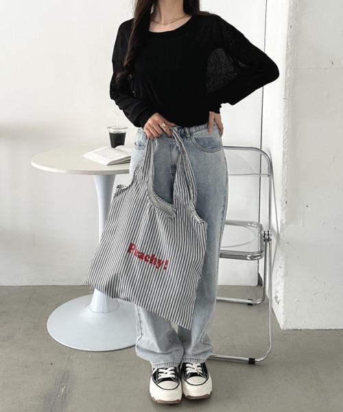CLEA(クレア)の「キャミ付きシアートップスロンT(Tシャツ/カットソー・レディース・グレー/イエロー/ピンクベージュ/ホワイト/ライトピンク/ライトグリーン/ブラック/ライトグレー/ライトブルー・FREE)」の20枚目の写真