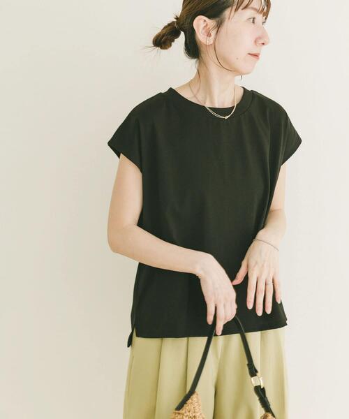 ITEMS URBANRESEARCH(アイテムズ アーバンリサーチ)の「『接触冷感/UVカット』クルーネックノースリTシャツ(Tシャツ/カットソー・レディース・ブラック/ライトブラウン/ホワイト/ホワイト系その他・FREE)」の15枚目の写真