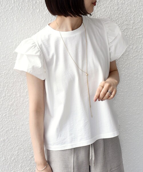 SHIPS Colors(シップス カラーズ)の「【WEB限定】SHIPS Colors:〈手洗い可能〉異素材 フリルスリーブ カットソー◇(Tシャツ/カットソー・レディース・ブラック/イエロー/オフホワイト・ONE SIZE)」の11枚目の写真