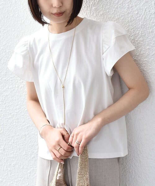 SHIPS Colors(シップス カラーズ)の「【WEB限定】SHIPS Colors:〈手洗い可能〉異素材 フリルスリーブ カットソー◇(Tシャツ/カットソー・レディース・ブラック/イエロー/オフホワイト・ONE SIZE)」の12枚目の写真