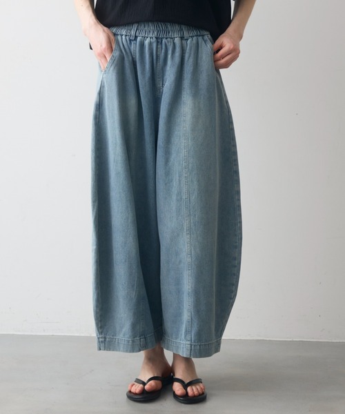 Crisp(クリスプ)の「wash denim easy pants / ウォッシュデニムイージーパンツ(デニムパンツ・レディース・ブルー/アイボリー・FREE)」の1枚目の写真