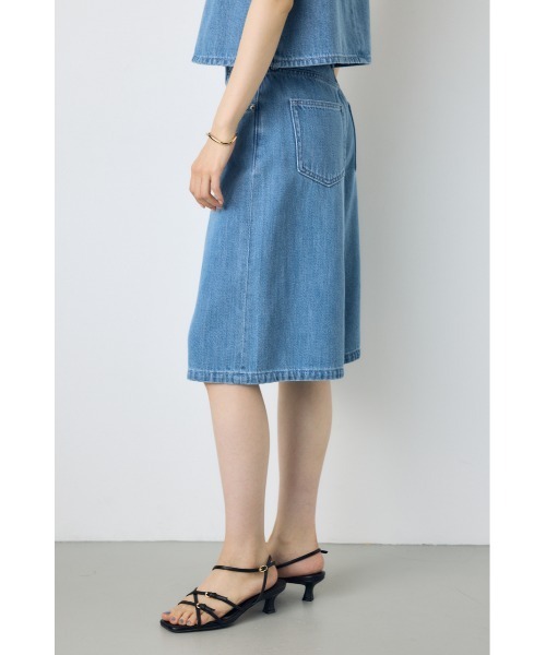 AZUL by moussy（アズールバイマウジー）の「【サイズ,身長別画像あり】【セットアップ対応】AZUL DENIM 甘撚りハーフパンツ　春服　夏服　デニム　大人カジュアル（デニムパンツ・レディース・ライトブルー/ワンウォッシュ・SMALL/MEDIUM）」の3枚目の写真