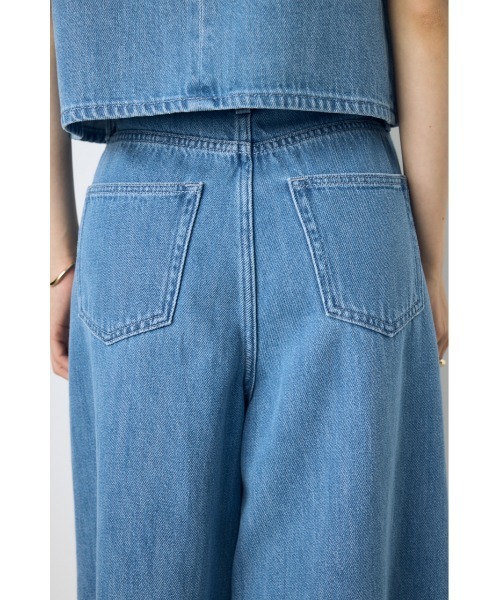 AZUL by moussy（アズールバイマウジー）の「【サイズ,身長別画像あり】【セットアップ対応】AZUL DENIM 甘撚りハーフパンツ　春服　夏服　デニム　大人カジュアル（デニムパンツ・レディース・ライトブルー/ワンウォッシュ・SMALL/MEDIUM）」の8枚目の写真