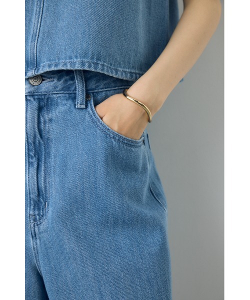 AZUL by moussy（アズールバイマウジー）の「【サイズ,身長別画像あり】【セットアップ対応】AZUL DENIM 甘撚りハーフパンツ　春服　夏服　デニム　大人カジュアル（デニムパンツ・レディース・ライトブルー/ワンウォッシュ・SMALL/MEDIUM）」の9枚目の写真