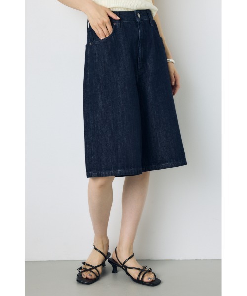 AZUL by moussy（アズールバイマウジー）の「【サイズ,身長別画像あり】【セットアップ対応】AZUL DENIM 甘撚りハーフパンツ　春服　夏服　デニム　大人カジュアル（デニムパンツ・レディース・ライトブルー/ワンウォッシュ・SMALL/MEDIUM）」の11枚目の写真