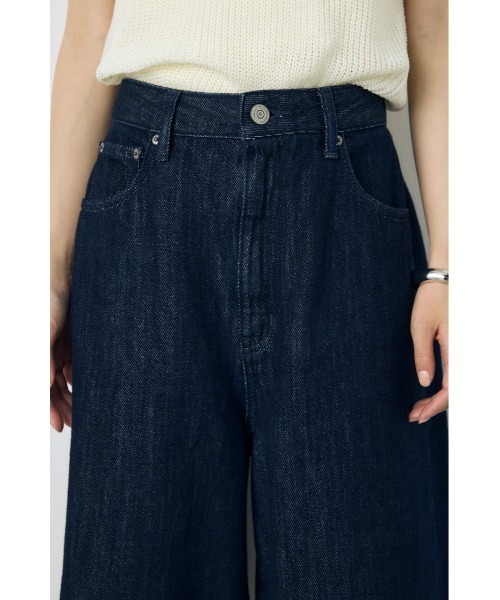AZUL by moussy（アズールバイマウジー）の「【サイズ,身長別画像あり】【セットアップ対応】AZUL DENIM 甘撚りハーフパンツ　春服　夏服　デニム　大人カジュアル（デニムパンツ・レディース・ライトブルー/ワンウォッシュ・SMALL/MEDIUM）」の16枚目の写真