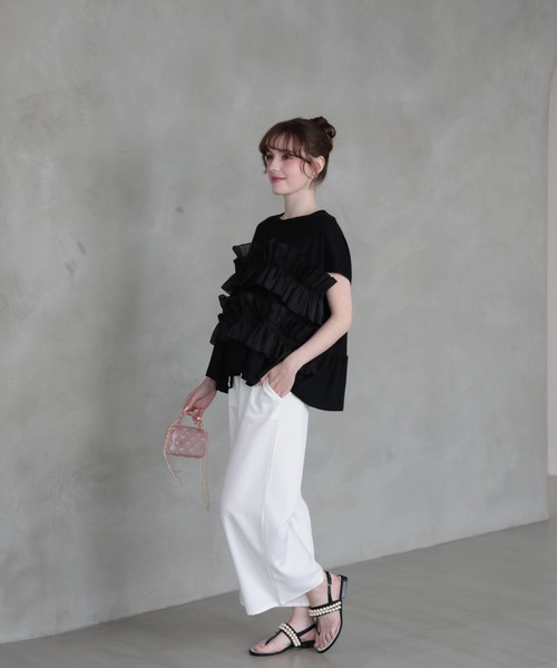 M y u(ミュー)の「フラワーブーケTシャツ(Tシャツ/カットソー・レディース・Black/White/Beige・ML)」の4枚目の写真