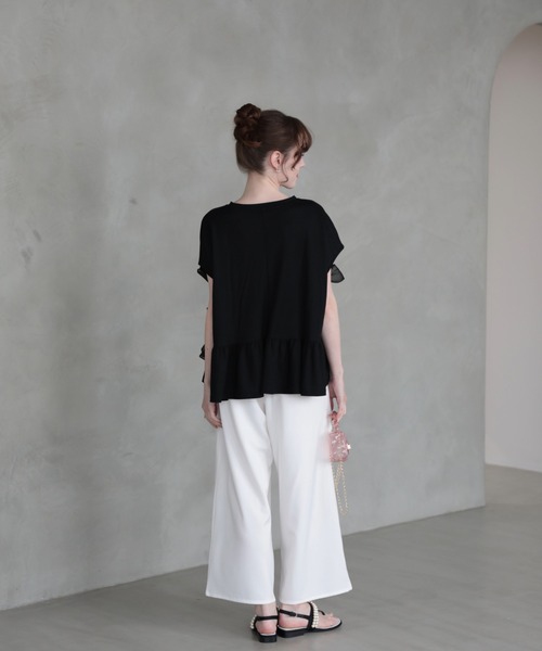M y u(ミュー)の「フラワーブーケTシャツ(Tシャツ/カットソー・レディース・Black/White/Beige・ML)」の5枚目の写真