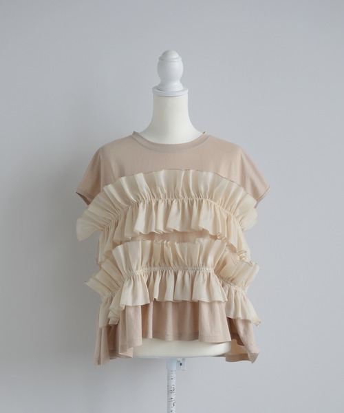 M y u(ミュー)の「フラワーブーケTシャツ(Tシャツ/カットソー・レディース・Black/White/Beige・ML)」の6枚目の写真