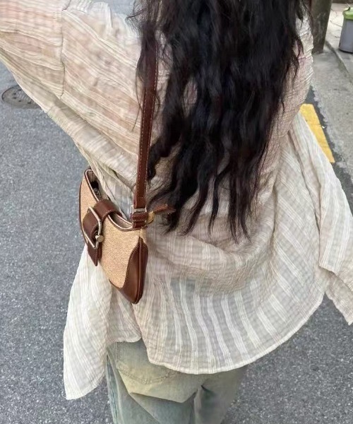 Lis ardent（リスアルダン）の「【2color】抜け感シアーチェック ルーズ長袖シャツ / 韓国シアーシャツ（シャツ/ブラウス・レディース・ライトベージュ/ブラック・M）」の22枚目の写真