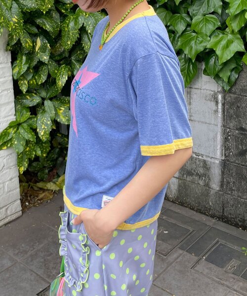HELLO.SANFRANCISCO（ハローサンフランシスコ）の「【HELLO.SANFRANCISCO/ハローサンフランシスコ】ラインストーンプリントリンガーTEE（Tシャツ/カットソー・レディース・ブルー/ホワイト・ONE SIZE）」の5枚目の写真