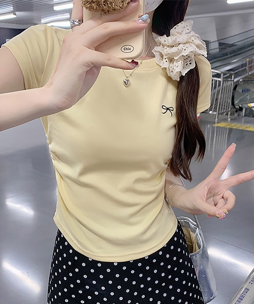 LAFFMO(ラフモ)の「リボン刺繍 サイドギャザーTシャツ(Tシャツ/カットソー・レディース・イエロー/グレー/パープル/ホワイト/ブルー・F)」の22枚目の写真