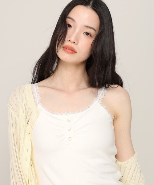 Heather(ヘザー)の「カップ付きヘンリーネックキャミ 815908(キャミソール・レディース・ホワイト系その他/アイボリー/ブラック系その他・S/M)」の5枚目の写真