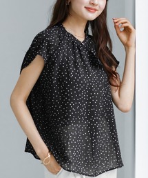 Emilyan | 【 大人フェミニン 】 ストレッチシアサッカー・アシメラッフルドットブラウス(シャツ/ブラウス)