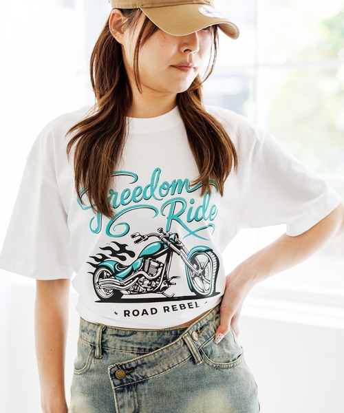 attagirl(アタガール)の「オーバーサイズバイクプリントTシャツ(Tシャツ/カットソー・レディース・グレー/ホワイト/ピンク・L/M)」の7枚目の写真