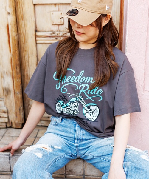 attagirl(アタガール)の「オーバーサイズバイクプリントTシャツ(Tシャツ/カットソー・レディース・グレー/ホワイト/ピンク・L/M)」の21枚目の写真