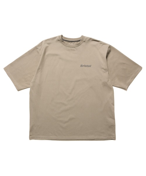 F.C.Real Bristol(エフシーレアルブリストル)の「BRISTOL BAGGY TEE(Tシャツ/カットソー・メンズ・ホワイト/ブラック/グレイッシュベージュ・SMALL/MEDIUM/LARGE/X-LARGE/XX-LARGE)」の3枚目の写真
